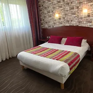 ** Hotel Fontaine, Francia