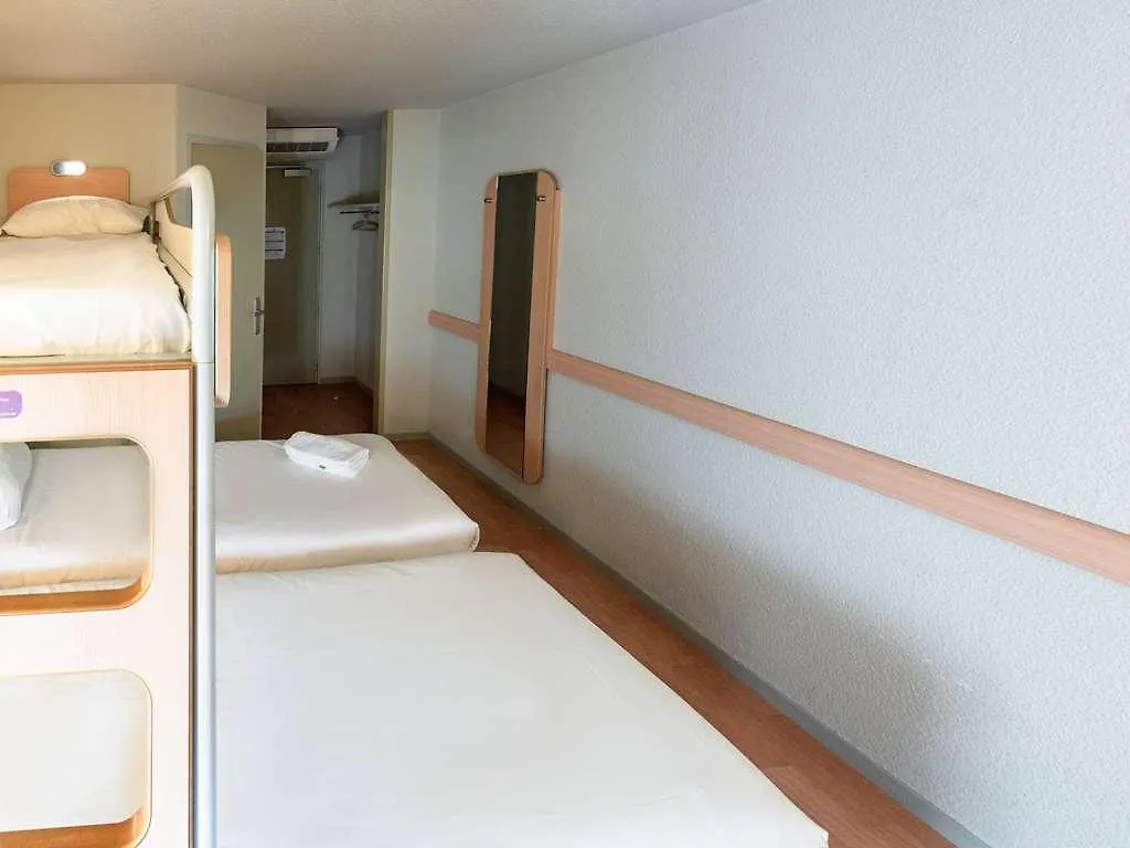 ** Hotel Ibis Budget Avignon Nord Le Pontet  France