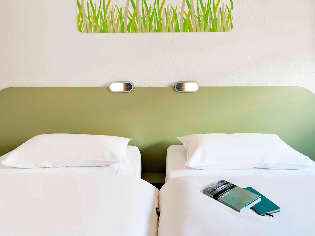 ** Hotel Ibis Budget Avignon Nord Le Pontet  Francia